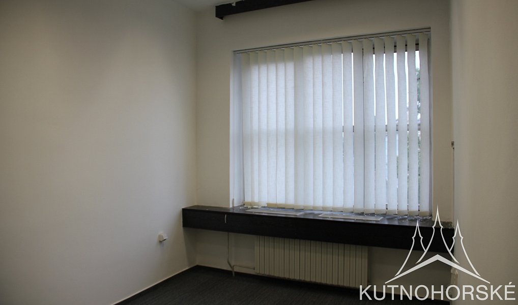 Pronájem kanceláře 13 m², Chrudim – náhled fotky 4