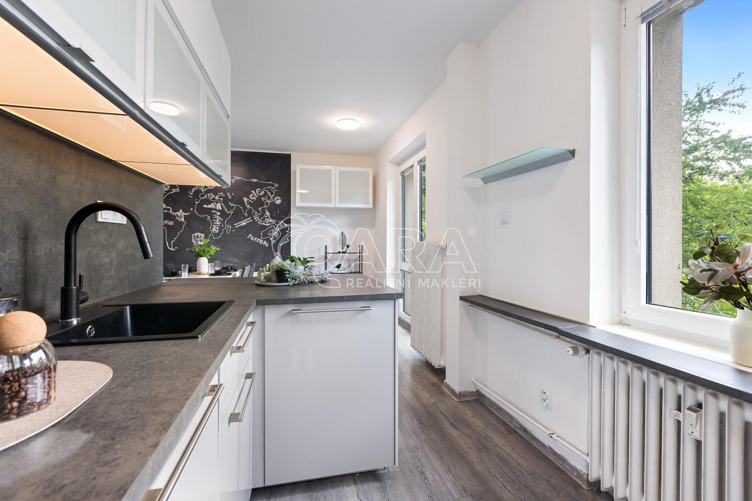 Prodej bytu 2+1 88 m² — photo 3
