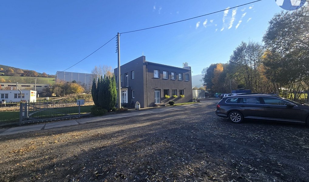 Pronájem kanceláře 120 m², Prachatice – náhled fotky 2