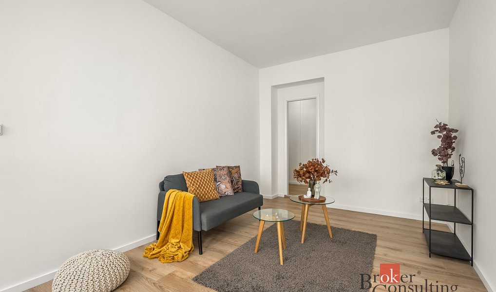 Pronájem bytu 2+1 65 m², Praha – náhled fotky 2