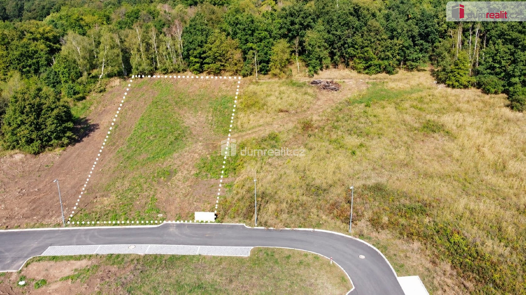 Prodej stavebního pozemku 1 128 m²