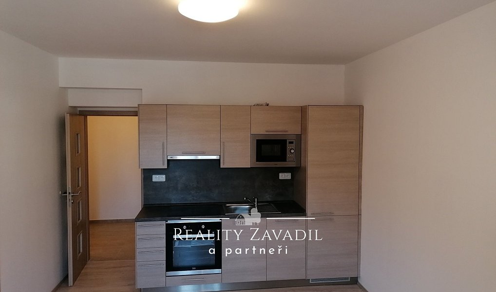 Prodej nájemního domu, činžáku 450 m², Pardubice – náhled fotky 4