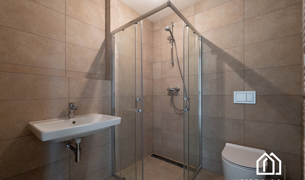 Prodej bytu 5+kk 149 m², Praha – náhled fotky 10