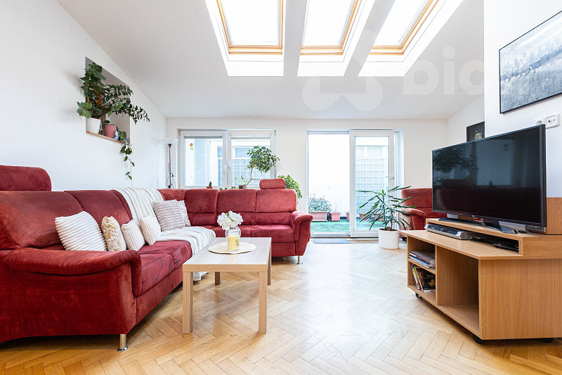Prodej bytu 4+kk 159 m² – pohled 2