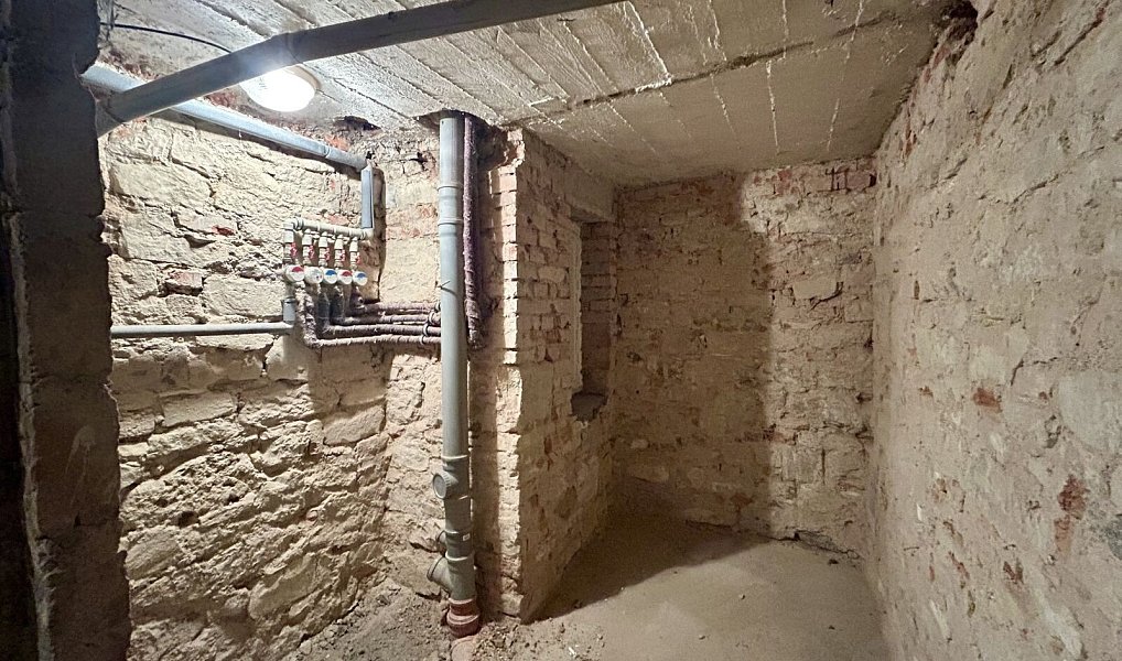 Prodej domu 450 m² s pozemkem 100 m², Slaný – náhled fotky 18