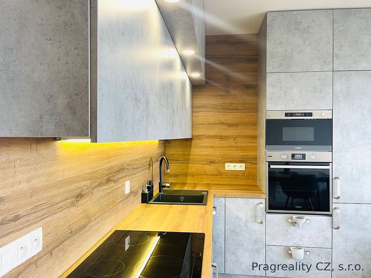 Pronájem bytu 2+kk 70 m²