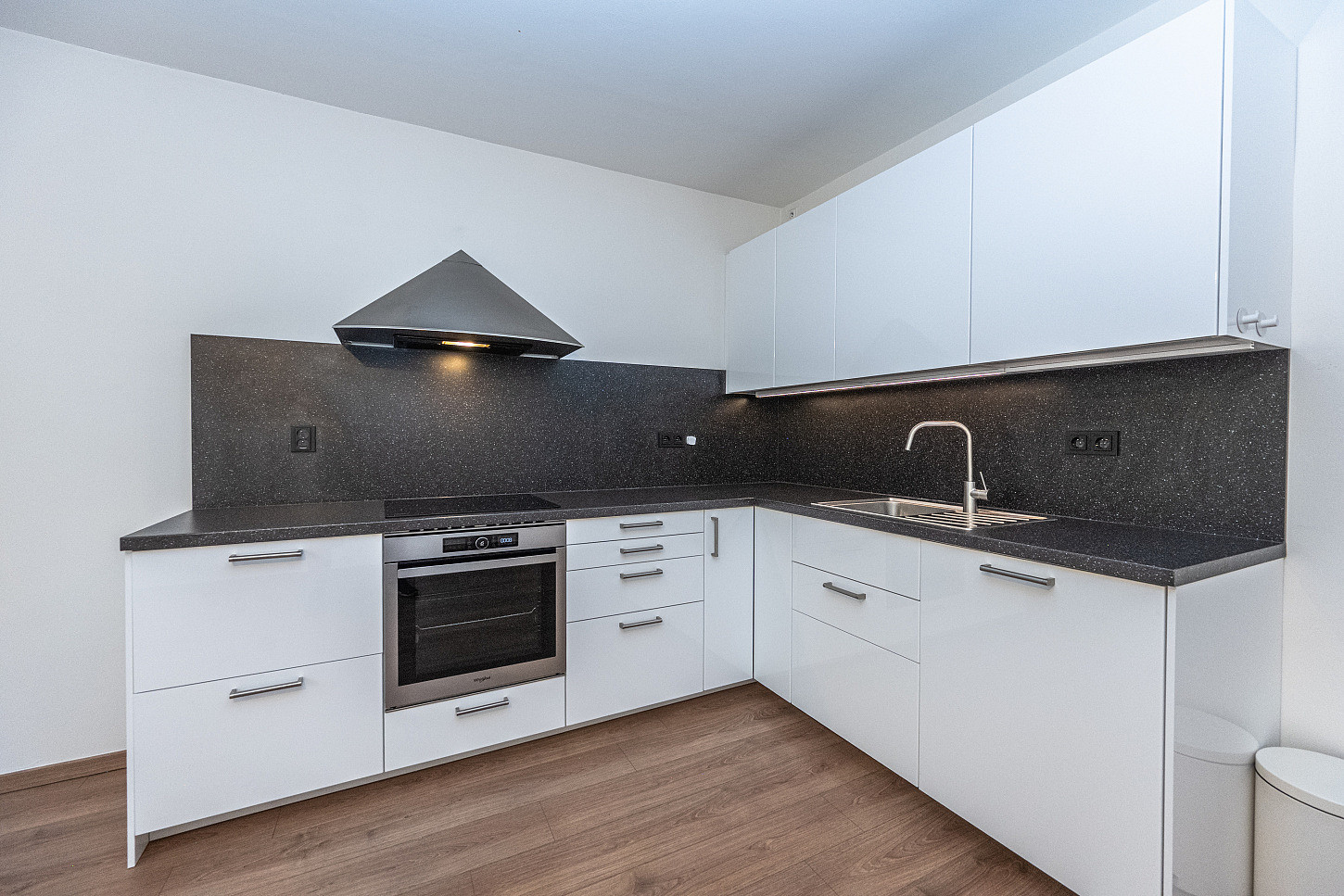 Prodej bytu 2+1 78 m² — photo 4