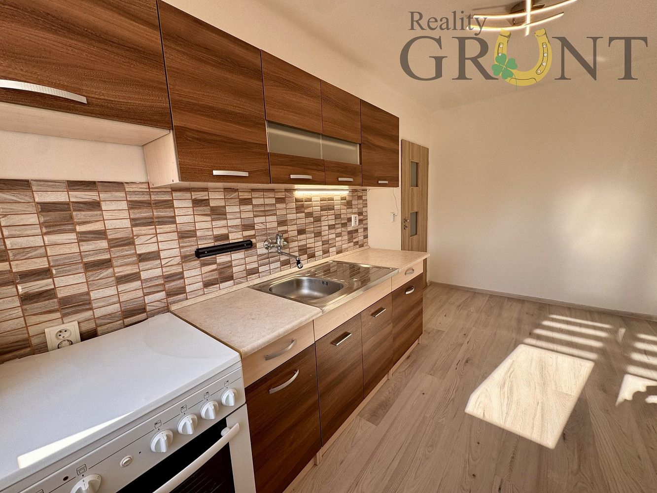 Prodej bytu 2+1 65 m² – fotografie 3