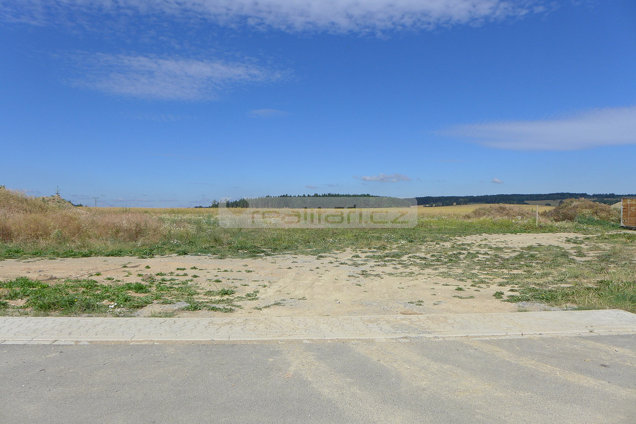 Prodej stavebního pozemku 1 093 m² – fotografie 2