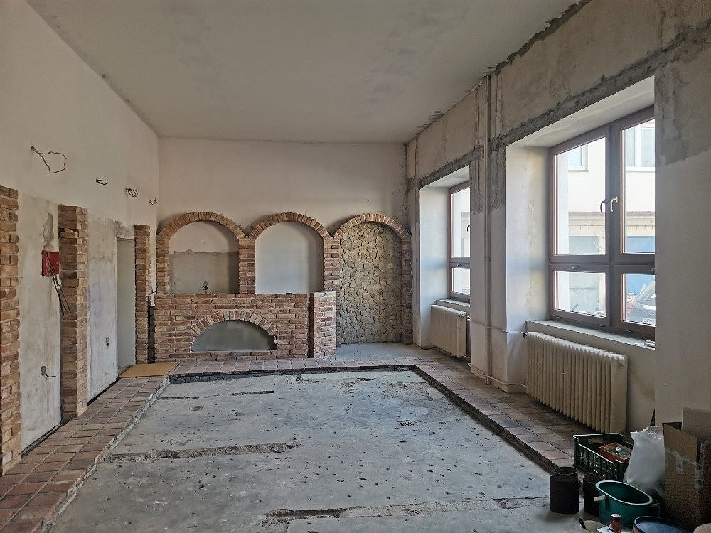 Pronájem obchodních prostor 80 m²