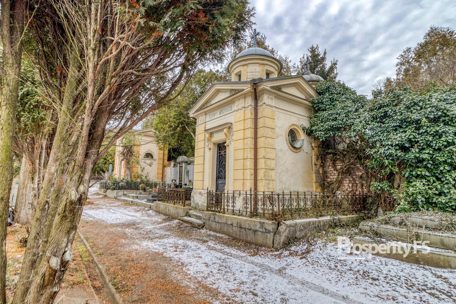 Prodej komerčního objektu (jiného typu) 8 m²