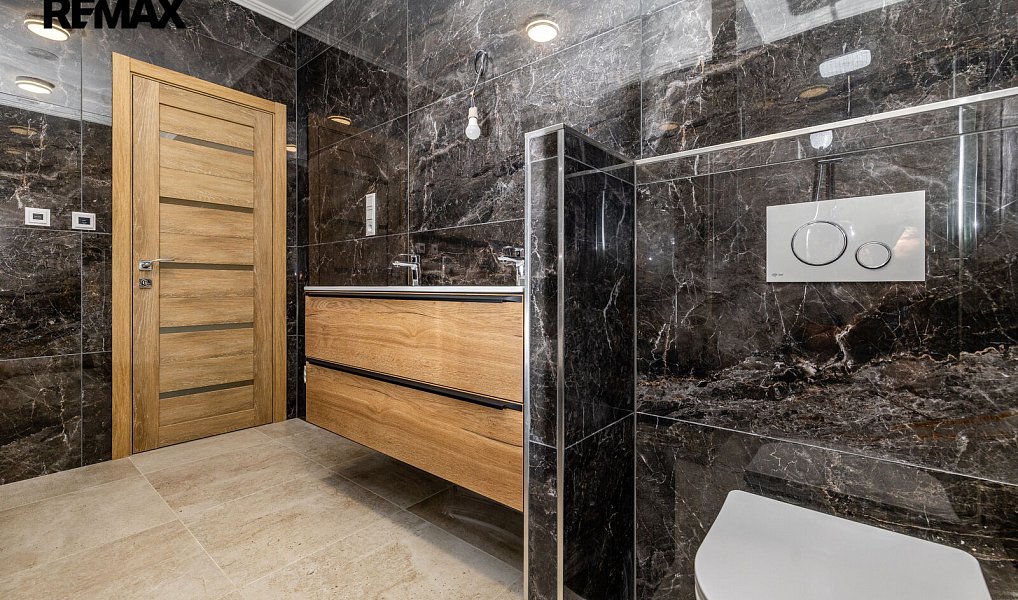 Prodej domu 149 m² s pozemkem 300 m², Košťany – náhled fotky 14