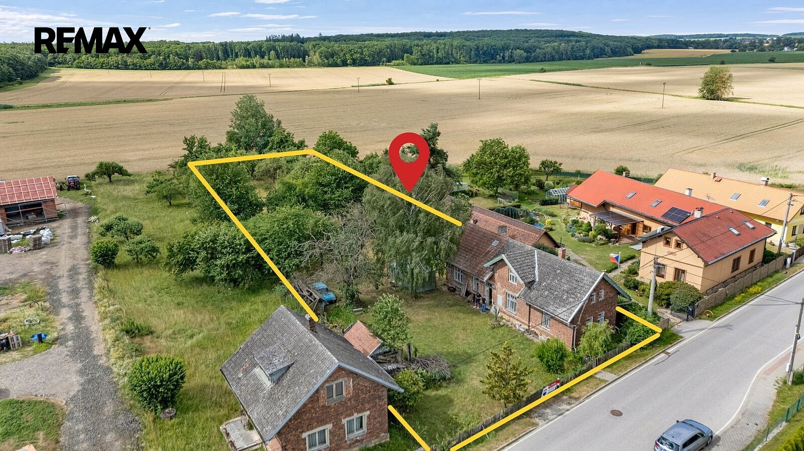 Prodej stavebního pozemku 2 712 m² – fotografie 3