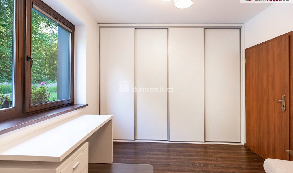 Prodej domu 249 m² s pozemkem 1 050 m², Praha – náhled fotky 17
