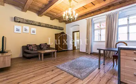 Pronájem bytu 2+kk 50 m², Mostecká, Praha 1 - Malá Strana