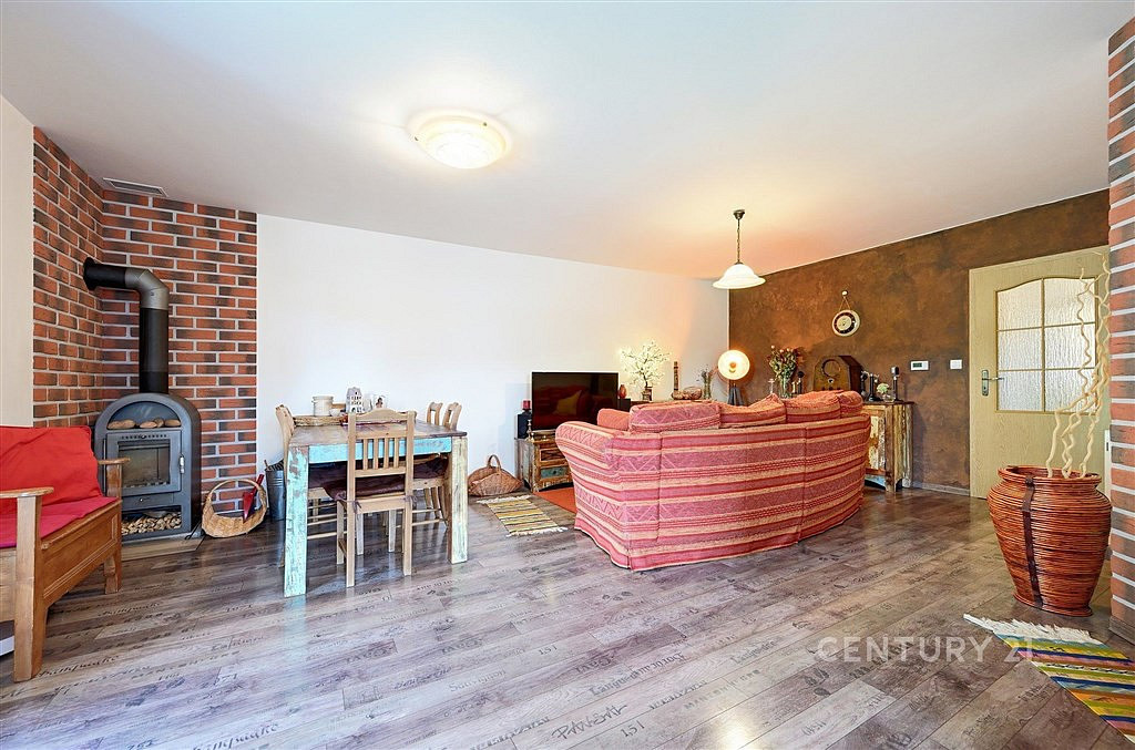 Prodej domu 143 m² s pozemkem 412 m² — photo 2