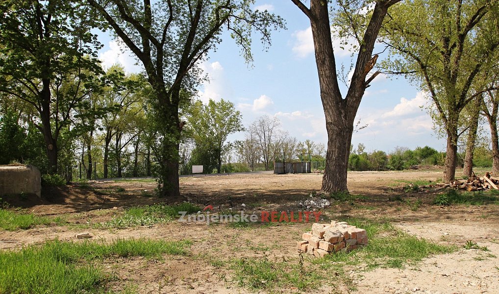 Pronájem komerčního pozemku 16 559 m², Hevlín – náhled fotky 9