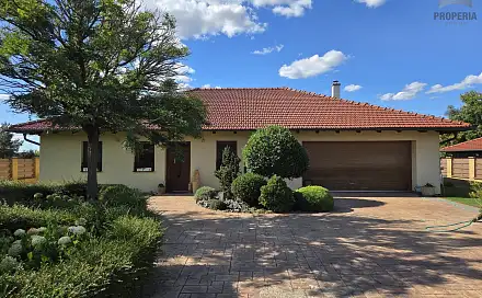 Prodej domu 194 m² s pozemkem 3 550 m², Dukovany, okres Třebíč