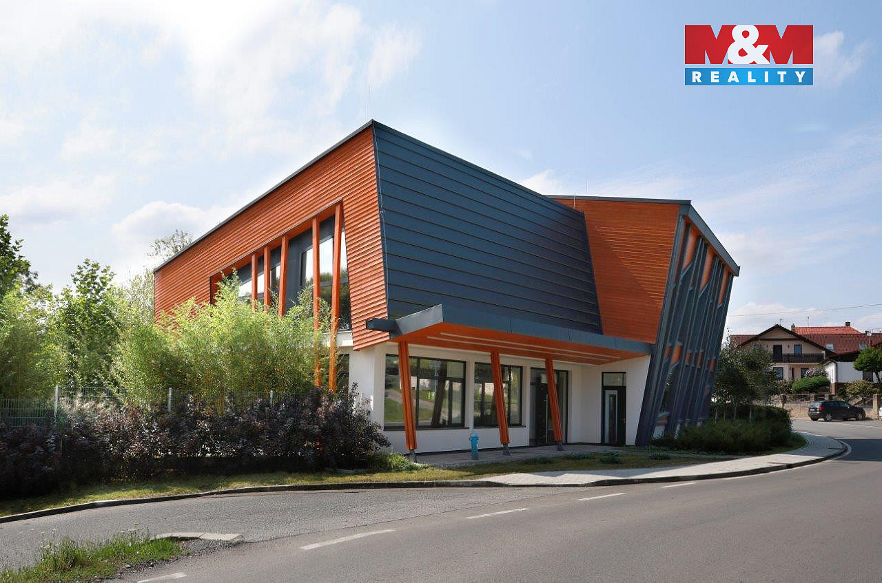 Prodej restaurace 1 076 m² — photo 2