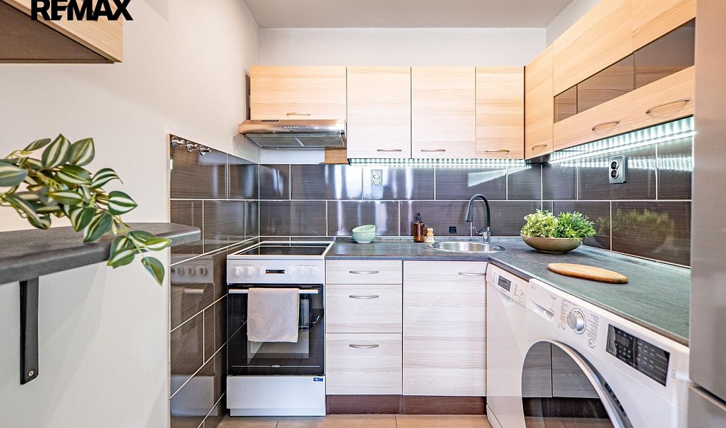 Prodej bytu 2+kk 45 m², Praha – náhled fotky 8