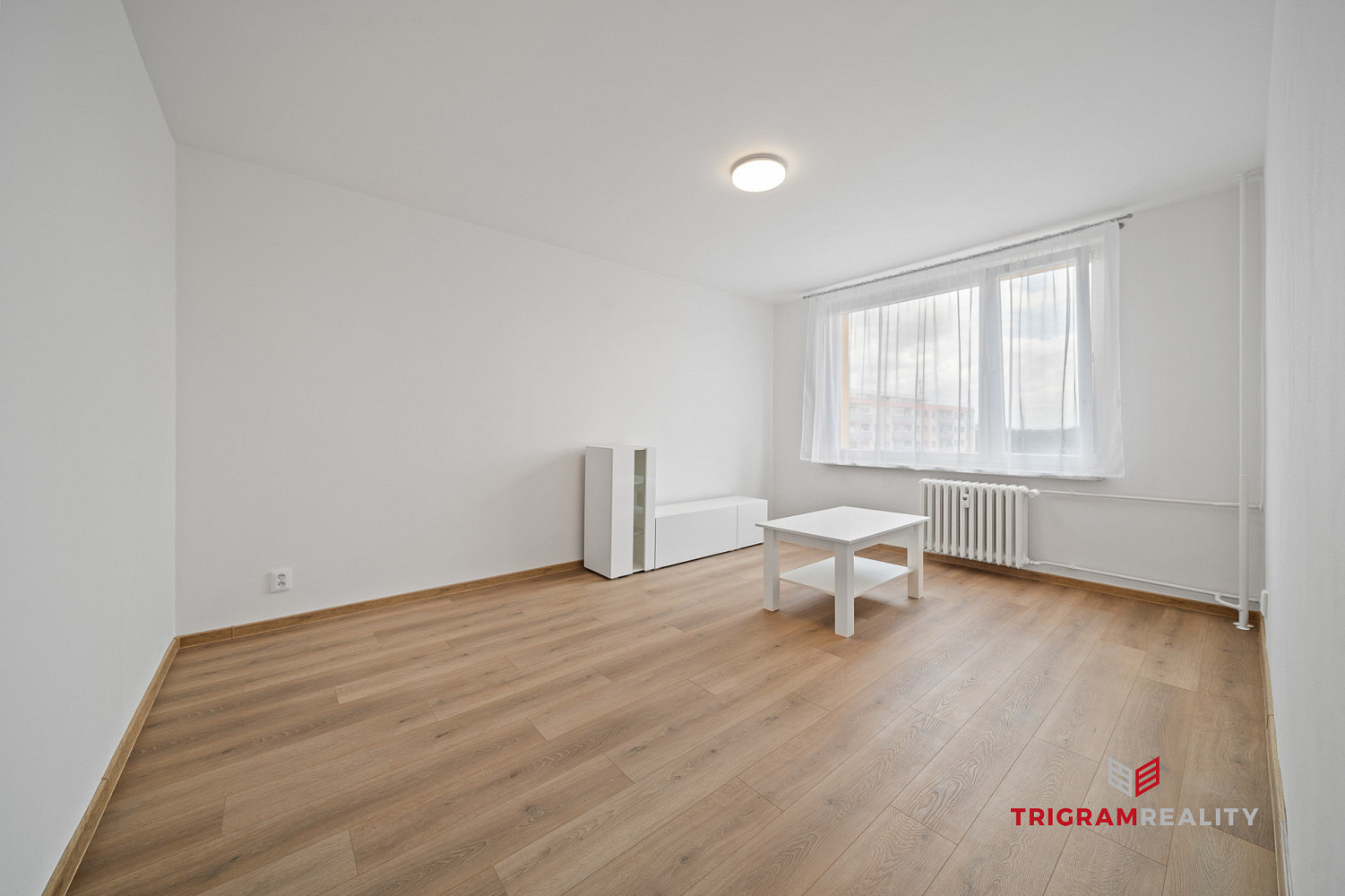 Pronájem bytu 1+1 38 m² — photo 2