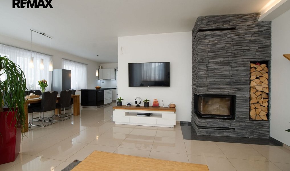 Prodej domu 177 m² s pozemkem 1 201 m², Kostelní Hlavno – náhled fotky 10