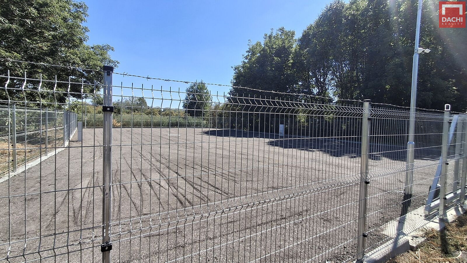 Pronájem komerčního pozemku 743 m² – fotografie 3