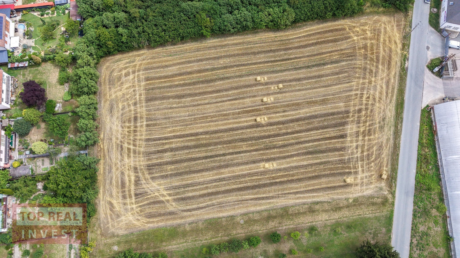 Prodej stavebního pozemku 1 220 m² – fotografie 3