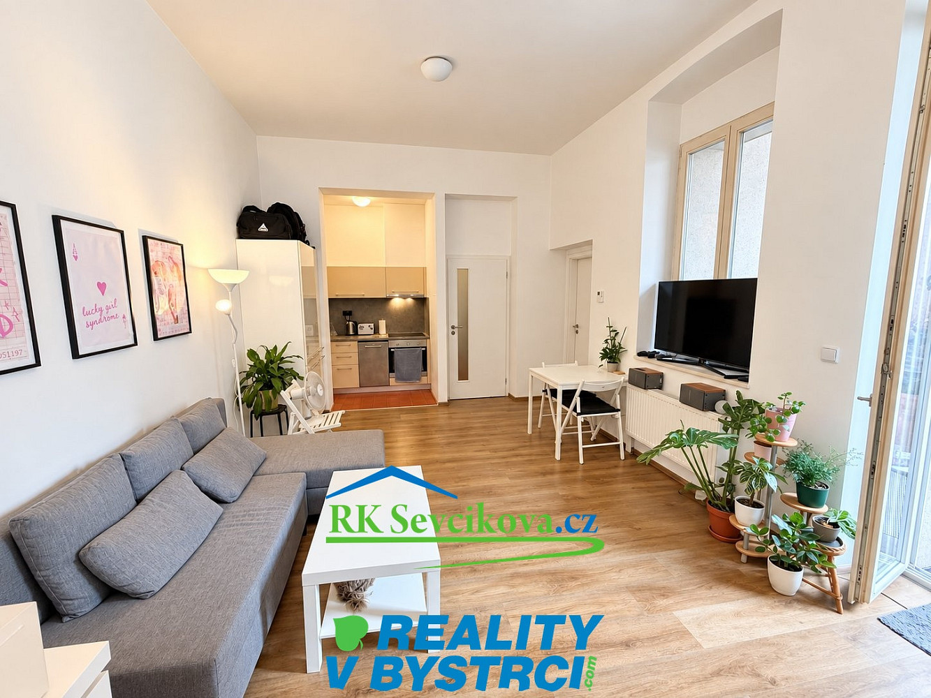 Pronájem bytu 2+kk 45 m² – fotografie 5