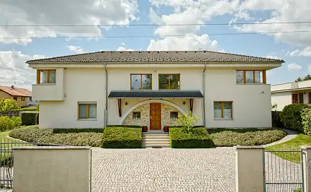 Prodej domu 376 m² s pozemkem 2 273 m², Syrovice, okres Brno-venkov