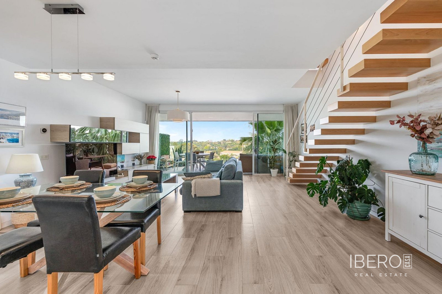 Casa 4+kk – Estepona, Main Entrance Park Beach Estepona, Cancelada - Vista 5