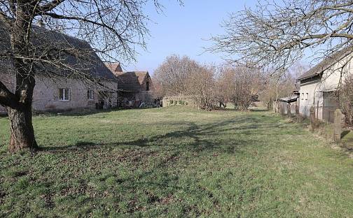 Prodej stavebního pozemku 1 800 m², Dvůr Králové nad Labem - Žireč, okres Trutnov