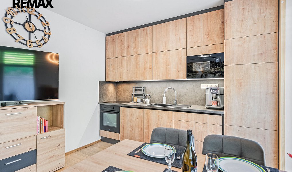 Pronájem bytu 2+kk 43 m², Železná Ruda – náhled fotky 2