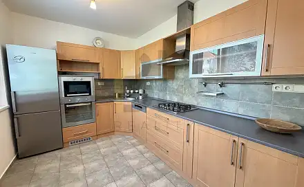 Pronájem bytu 3+1 73 m², Lesní, Hodonín