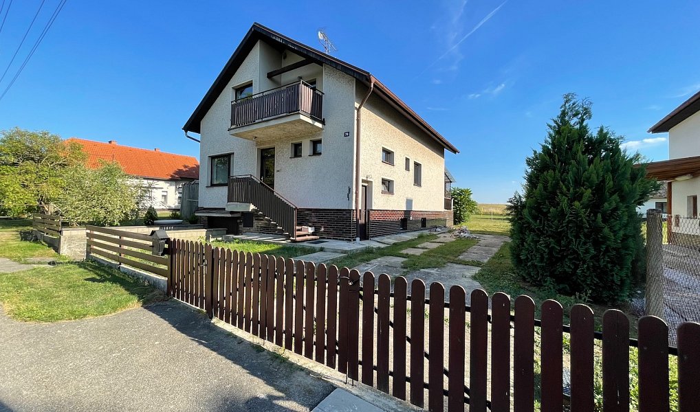 Pronájem domu 230 m² s pozemkem 601 m², Bříšťany – náhled fotky 3