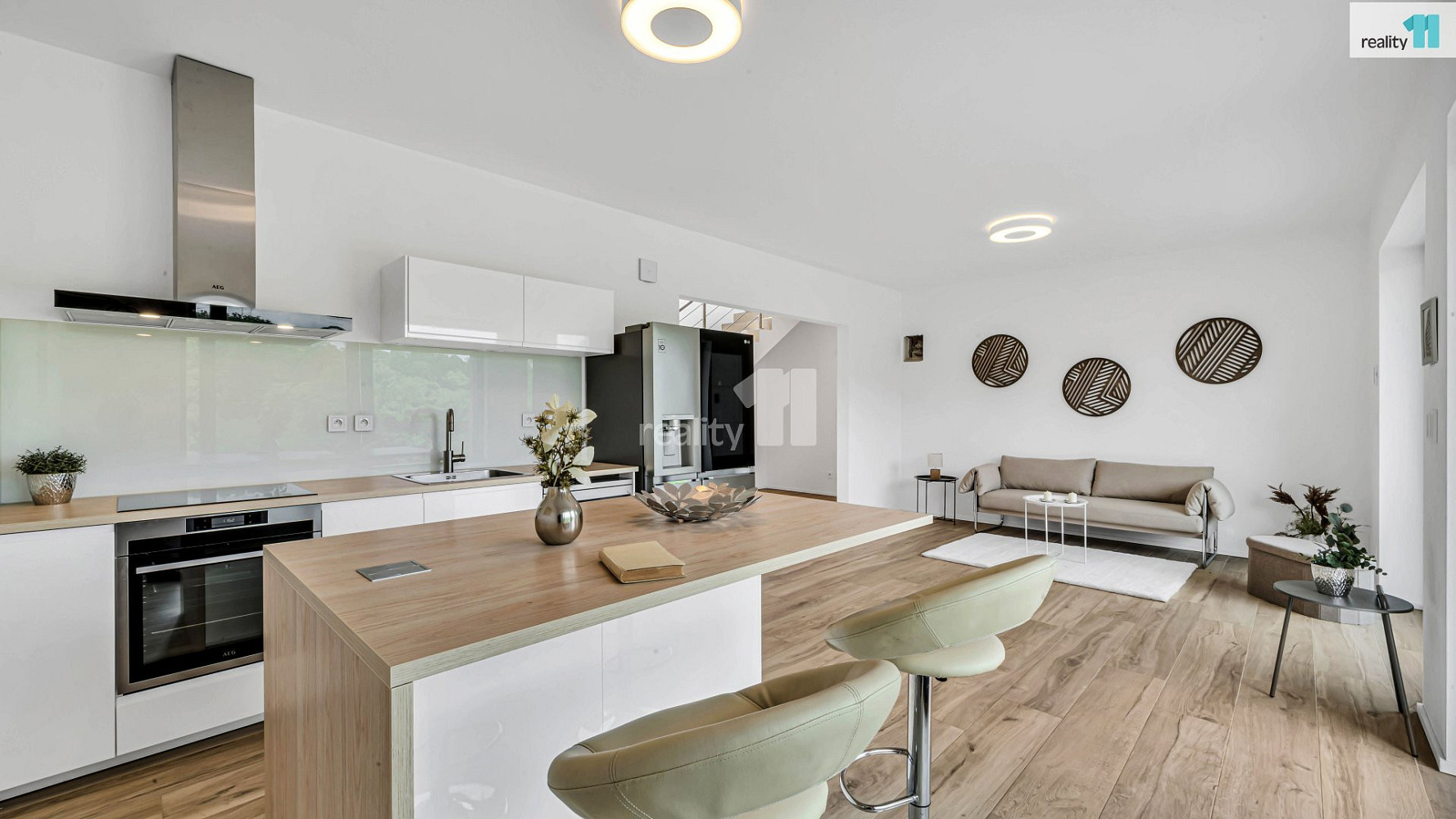 Prodej domu 200 m² s pozemkem 919 m² — photo 3
