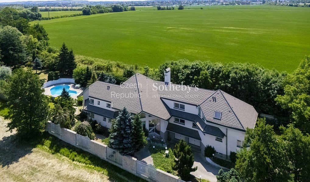 Prodej domu 609 m² s pozemkem 2 267 m², Vestec – náhled fotky 24