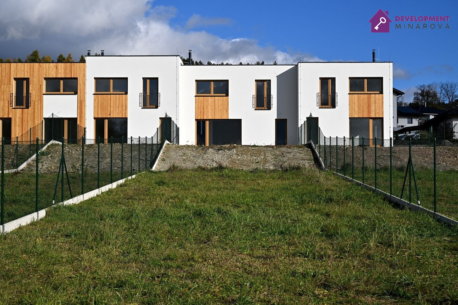 Prodej domu 155 m² s pozemkem 830 m² – fotografie 2