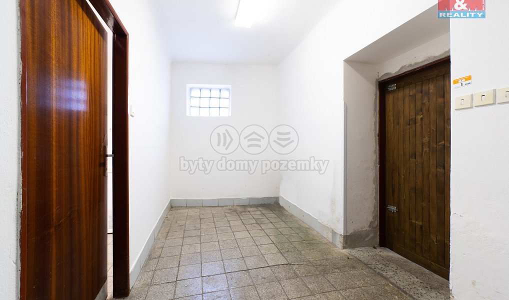 Prodej obchodních prostor 141 m², Prádlo – náhled fotky 14