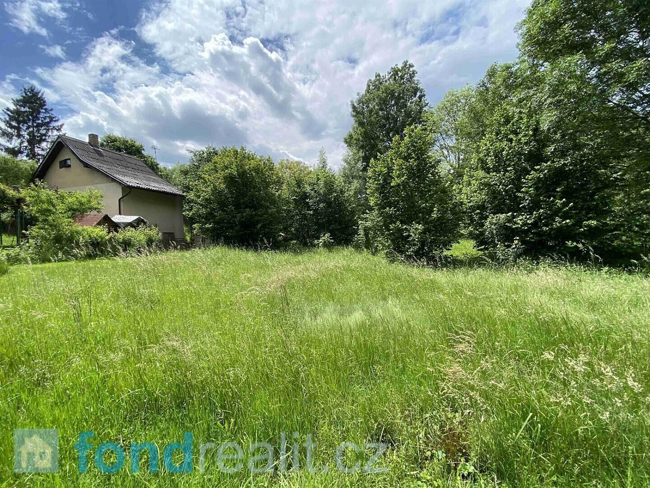 Prodej pozemku 2 673 m² – fotografie 3