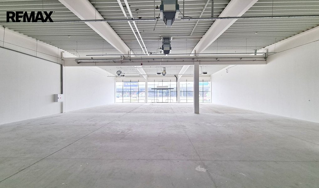 Pronájem obchodních prostor 477 m², České Budějovice – náhled fotky 2