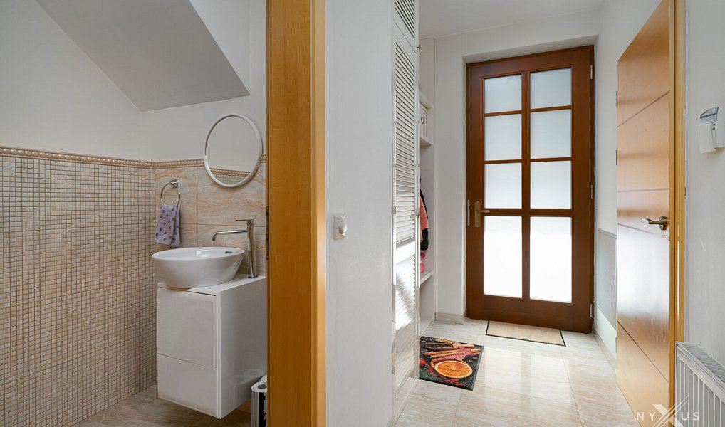 Prodej domu 250 m² s pozemkem 1 437 m², Dobřejovice – náhled fotky 36