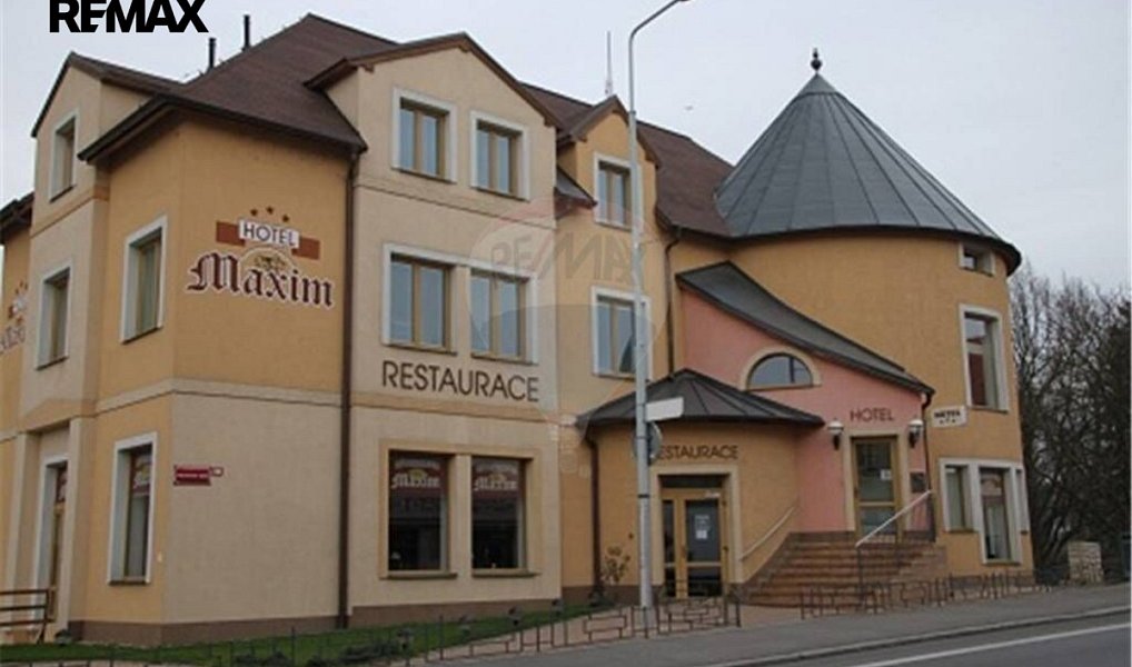 Prodej ubytovacího objektu 847 m², Beroun – náhled fotky 3