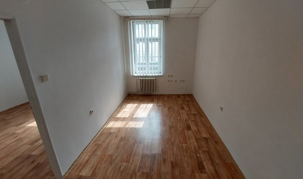 Pronájem kanceláře 20 m², Trutnov – náhled fotky 3