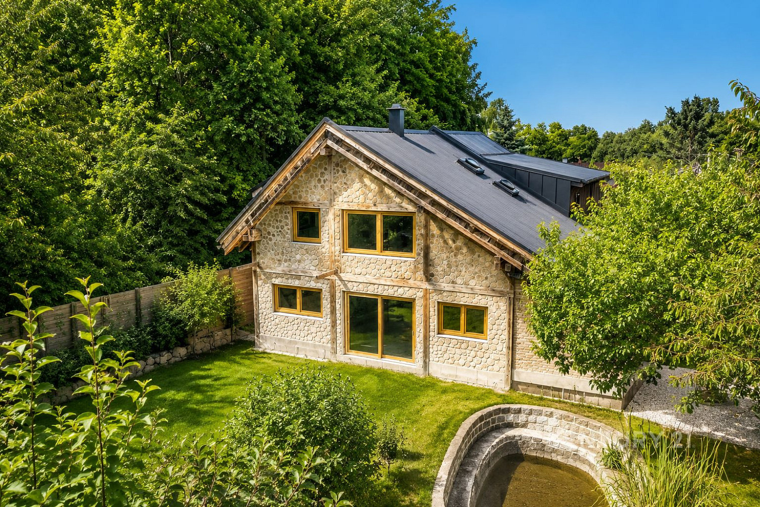 Prodej domu 190 m² s pozemkem 689 m²