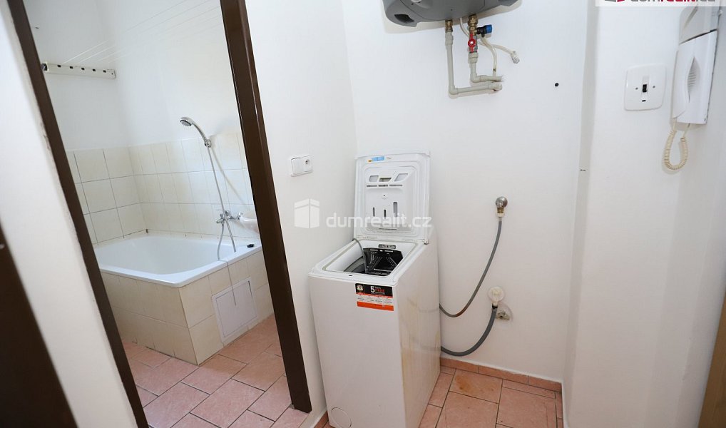 Pronájem bytu 1+1 33 m², Bečov nad Teplou – náhled fotky 8
