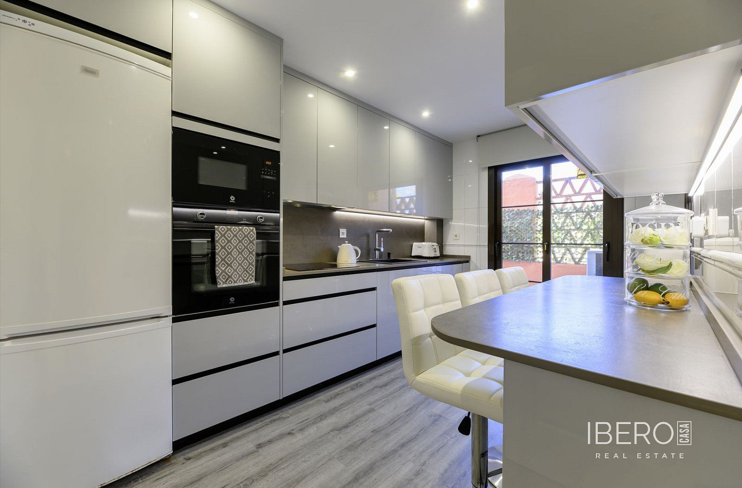 Piso 4+kk – Estepona, Barriada Islas Canarias - Más