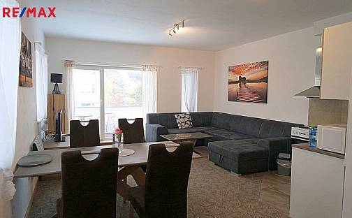 Pronájem bytu 2+kk 50 m², Pod Zámečkem, Hradec Králové - Nový Hradec Králové