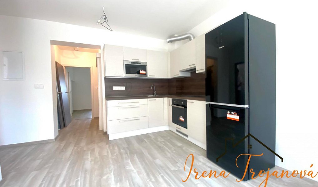 Pronájem bytu 2+kk 47 m², Benešov – náhled fotky 4