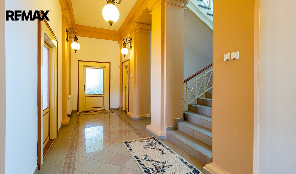 Prodej domu 543 m² s pozemkem 2 151 m², Kamenický Šenov – náhled fotky 11